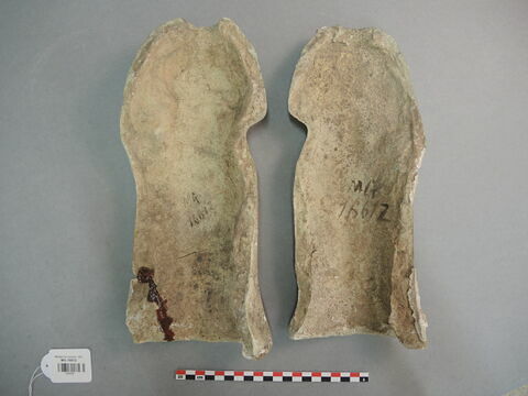 figurine, image 2/2