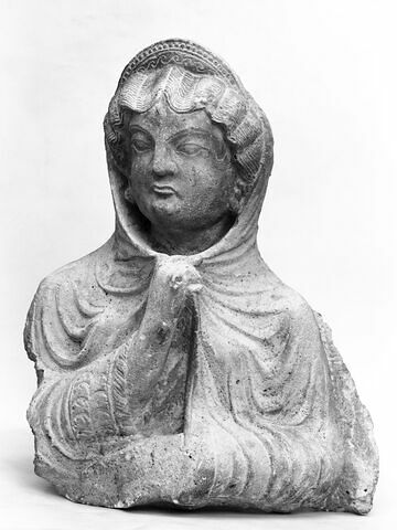relief, image 6/7