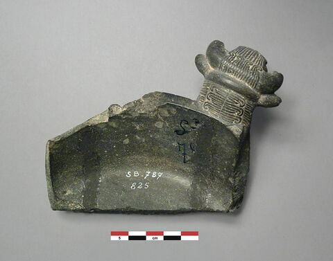 vase, image 2/6