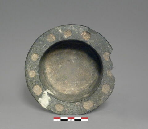 vase, image 2/2