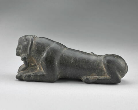 sculpture, image 2/8