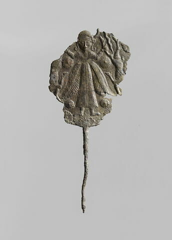 épingle  ; attache de ceinture