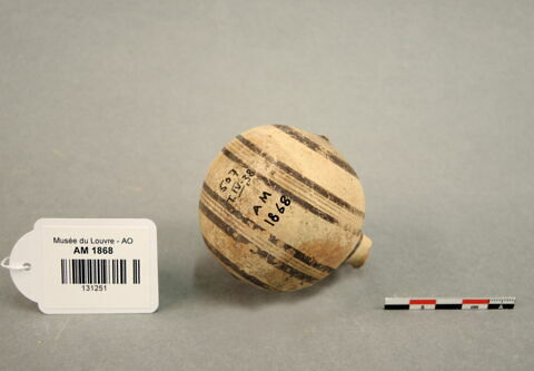 vase, image 2/3