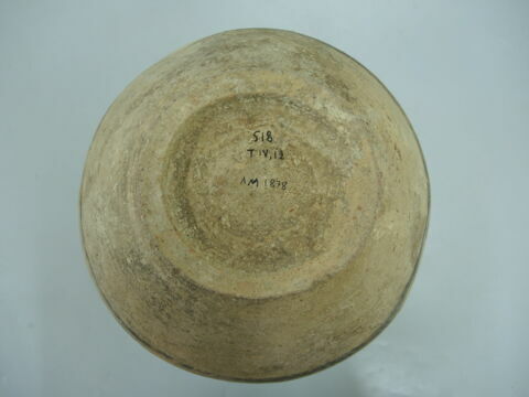 vase, image 2/3