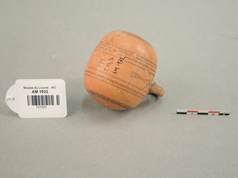 vase, image 2/4