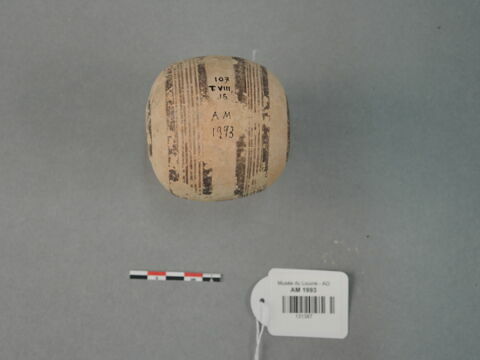 vase, image 2/4