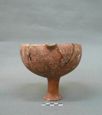 vase, image 2/3