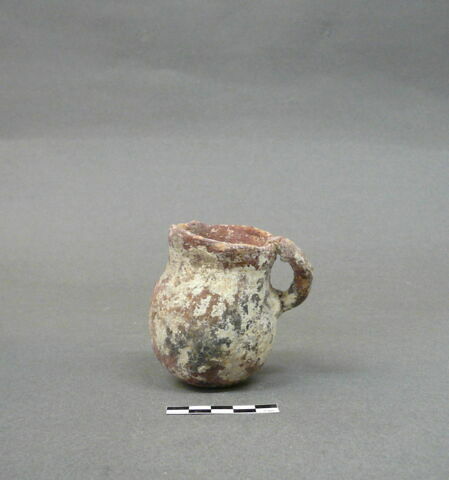 vase, image 2/2