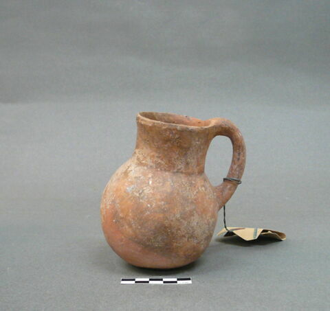 vase, image 2/2