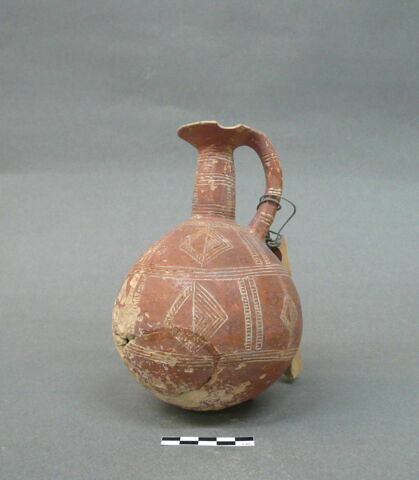 vase, image 2/2