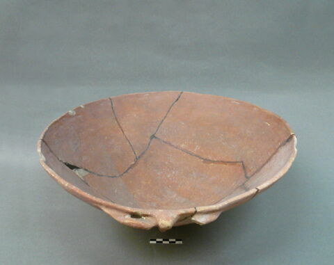 vase, image 3/3