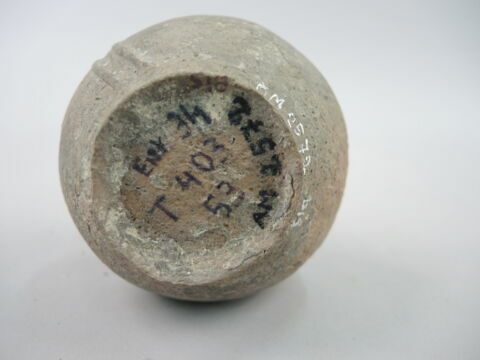 vase, image 2/3