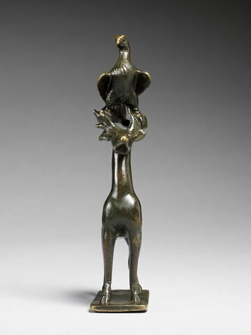 figurine, image 2/6