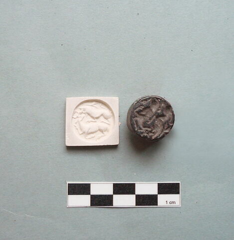 cachet, image 2/2