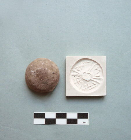 cachet, image 2/2