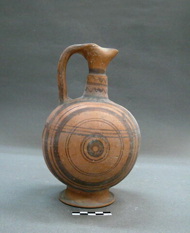 vase, image 2/3