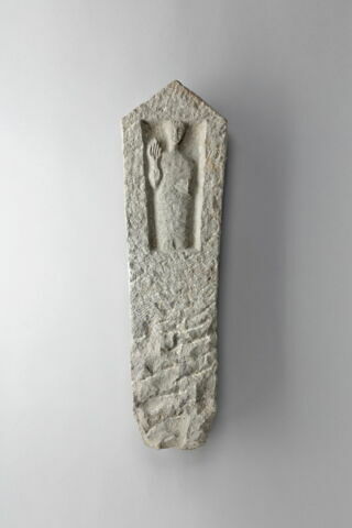 stèle ; objet funéraire