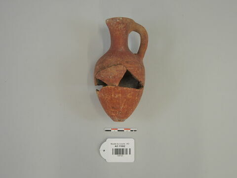vase, image 2/3