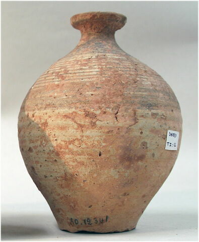 vase, image 5/5