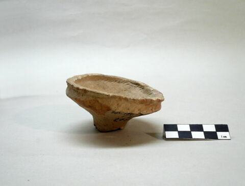 vase, image 3/3