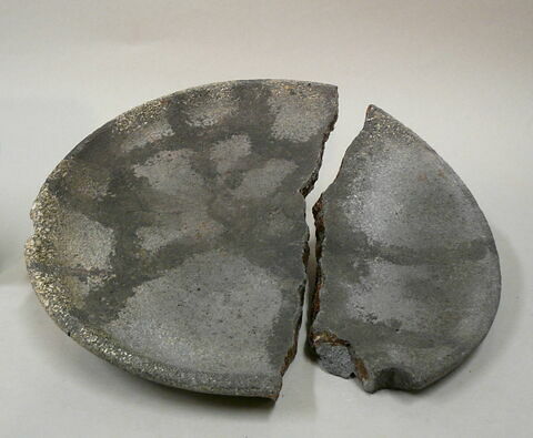 vase, image 2/2