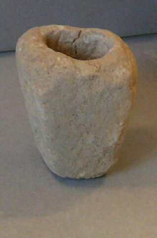 vase, image 2/2