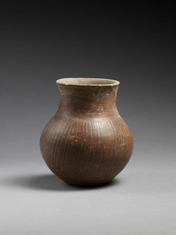 vase, image 1/2