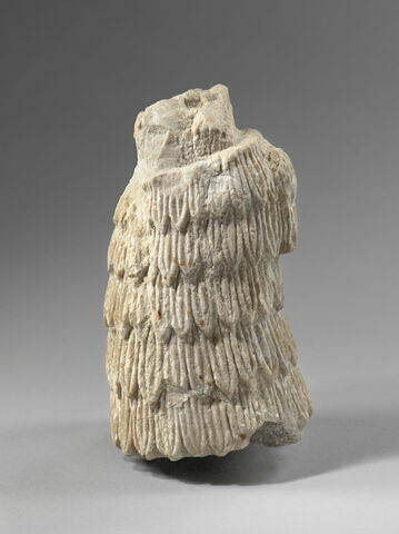 statue, image 4/10
