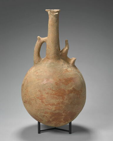 vase, image 2/10