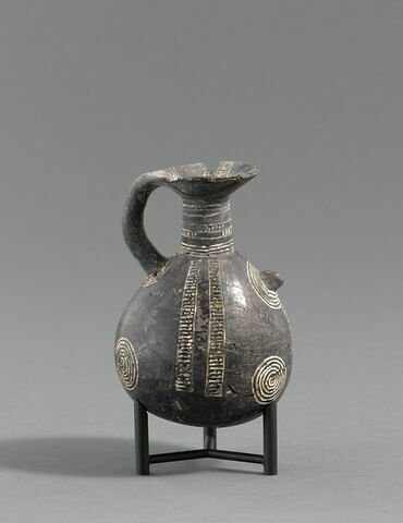 vase, image 5/5