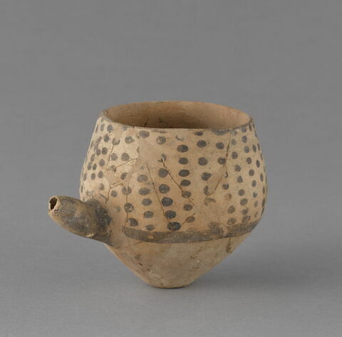 vase, image 2/2
