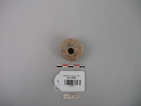 vase, image 2/3