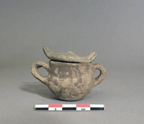 vase