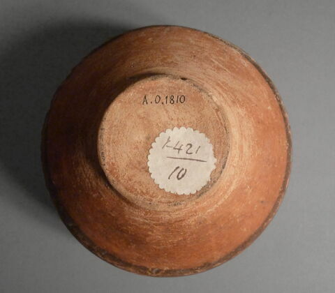 vase, image 2/2