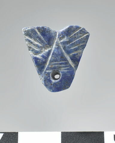 amulette ; pendeloque