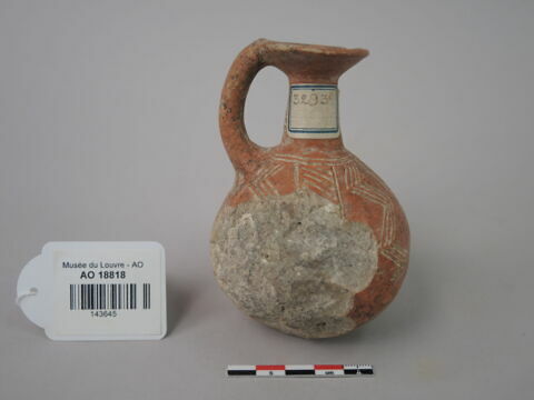vase, image 2/3