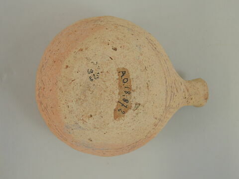 vase, image 2/2