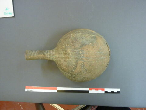 vase, image 3/7