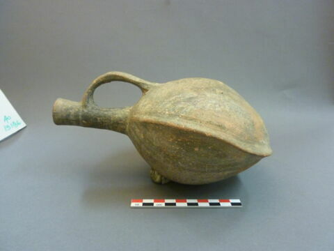 vase, image 5/7