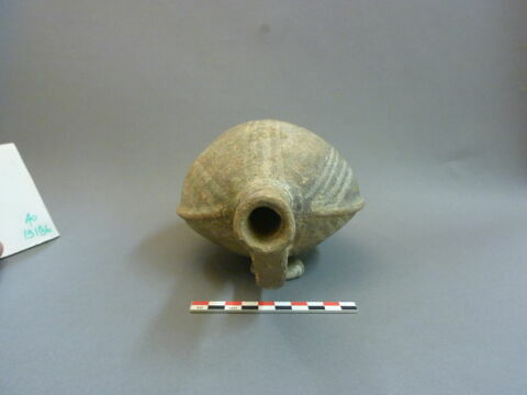 vase, image 7/7