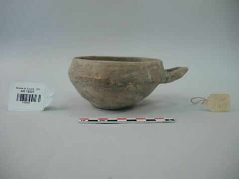 vase, image 2/6