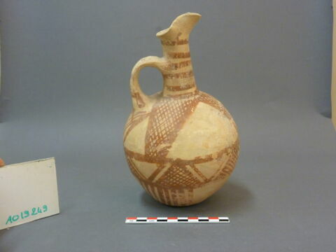vase, image 3/6