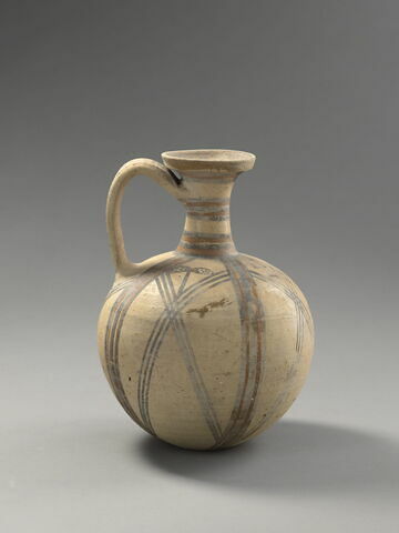 vase, image 2/3