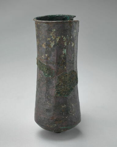 vase, image 2/3