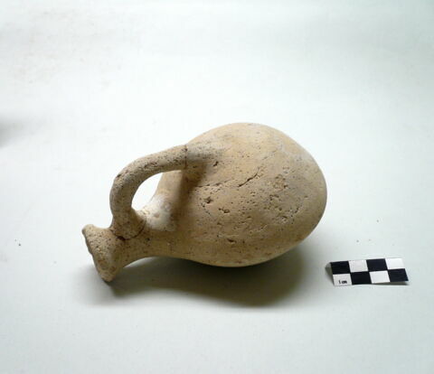 vase, image 2/2