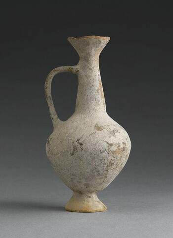 vase, image 3/3
