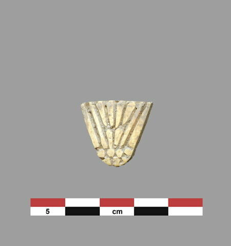 plaquette  ; incrustation de meuble