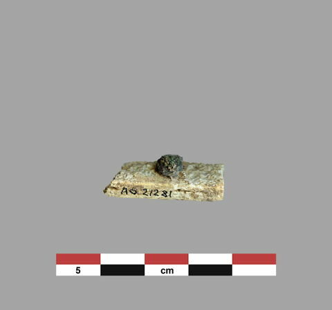 plaquette  ; incrustation de meuble