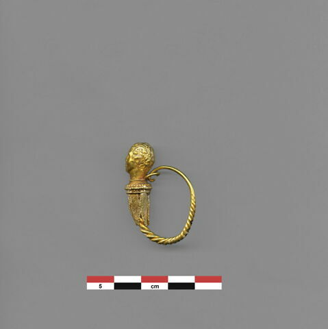 boucle d'oreille, image 4/4