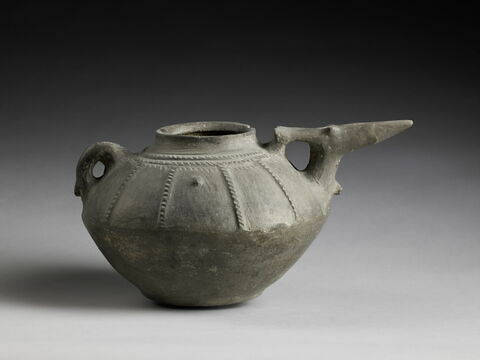 vase, image 2/5
